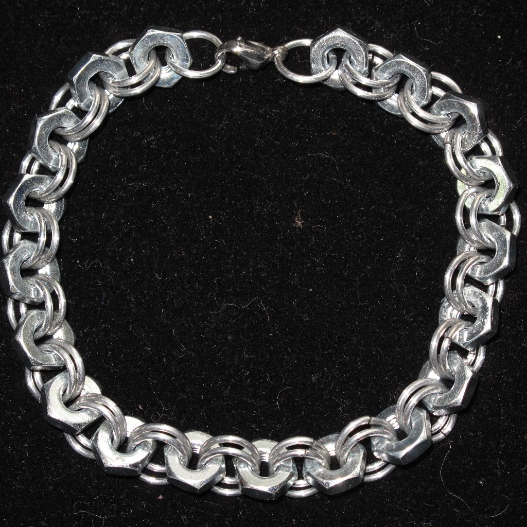 Chainmail Bracelet - Nuts Weave